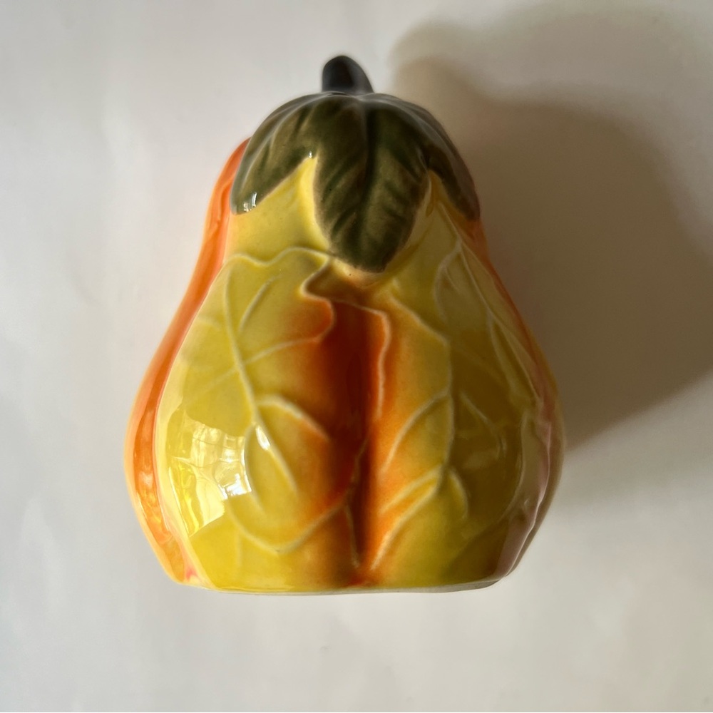 NWOT Unbranded Ceramic Orange/Yellow Pumpkin/Squash Figurine Fall/Thanksgiving